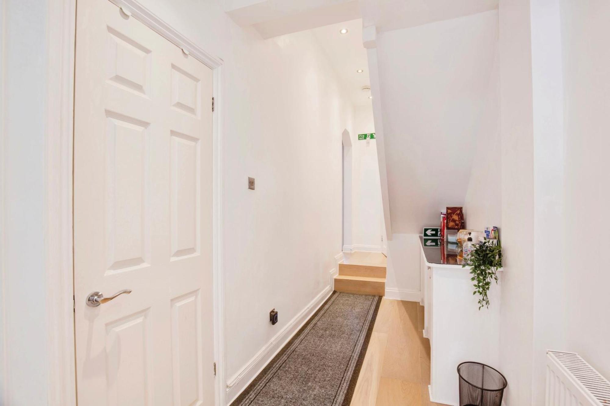 Lovely 2 Bedroom Ground Floor Flat With Garden. لندن المظهر الخارجي الصورة